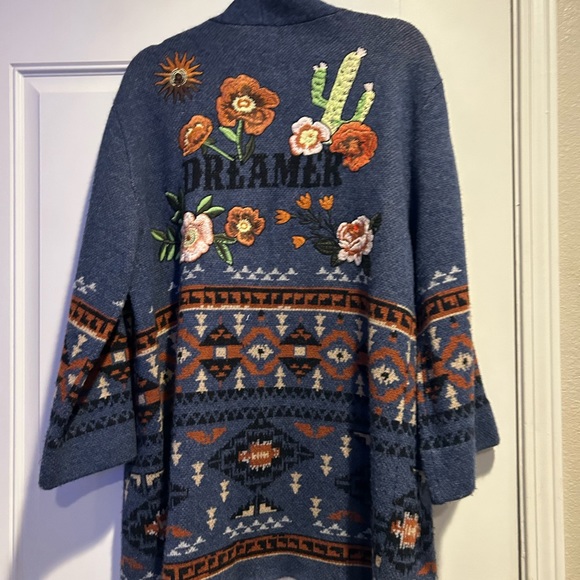 Sweater - Picture 3 of 4